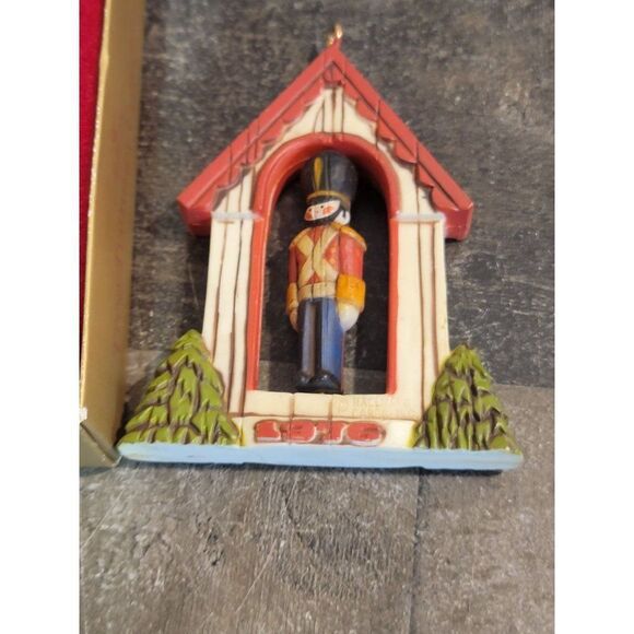 Hallmark 1976 Soldier wooden ornament Xmas decor - Picture 2 of 4